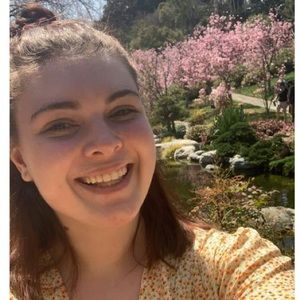 Meet your Posher, Danielle